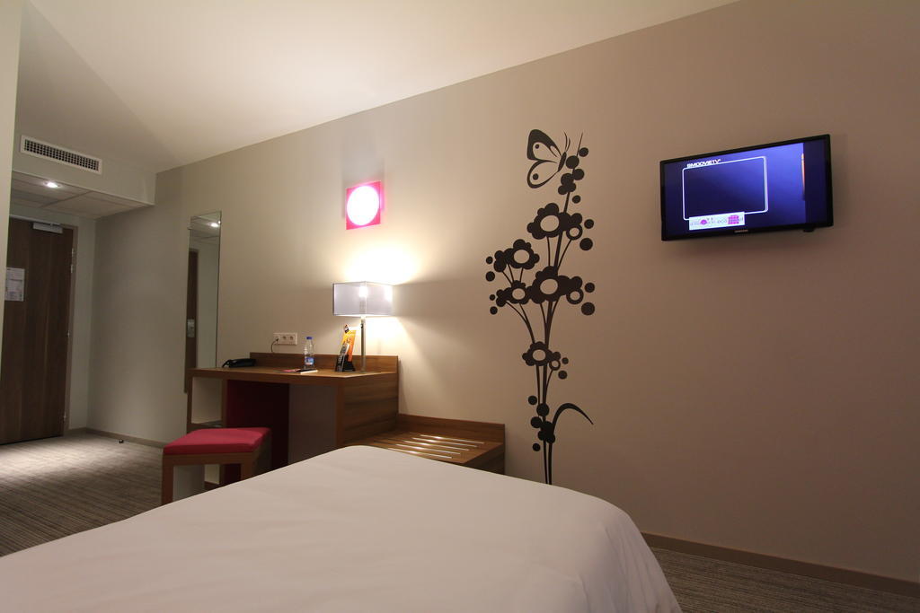 מלון קסטרה Ibis Styles Castres חדר תמונה